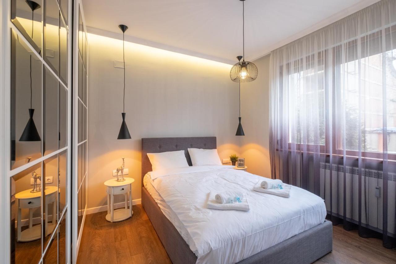 Designer & Cozy 2Bd Flat With A Parking In The City Center By Flat Mаnager Sofia Buitenkant foto