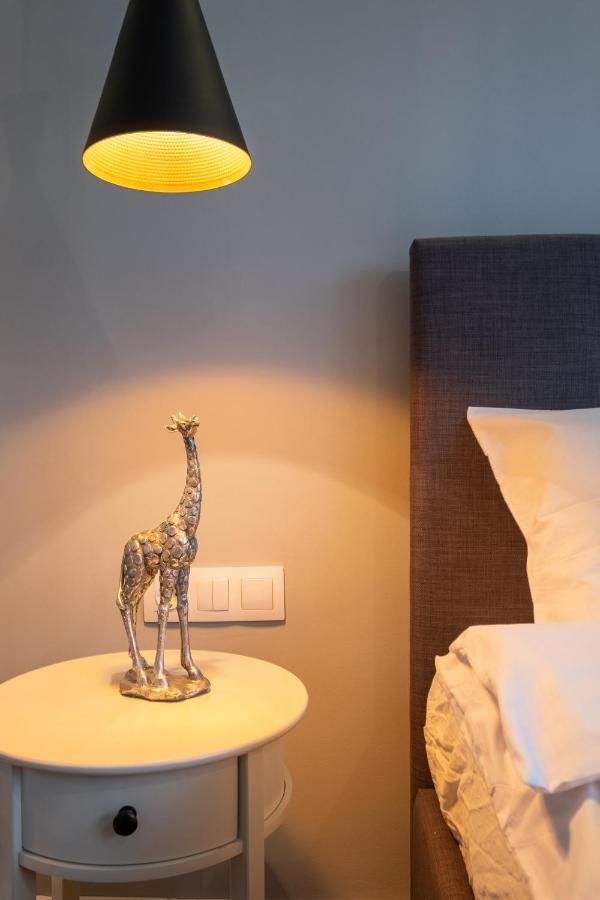 Designer & Cozy 2Bd Flat With A Parking In The City Center By Flat Mаnager Sofia Buitenkant foto