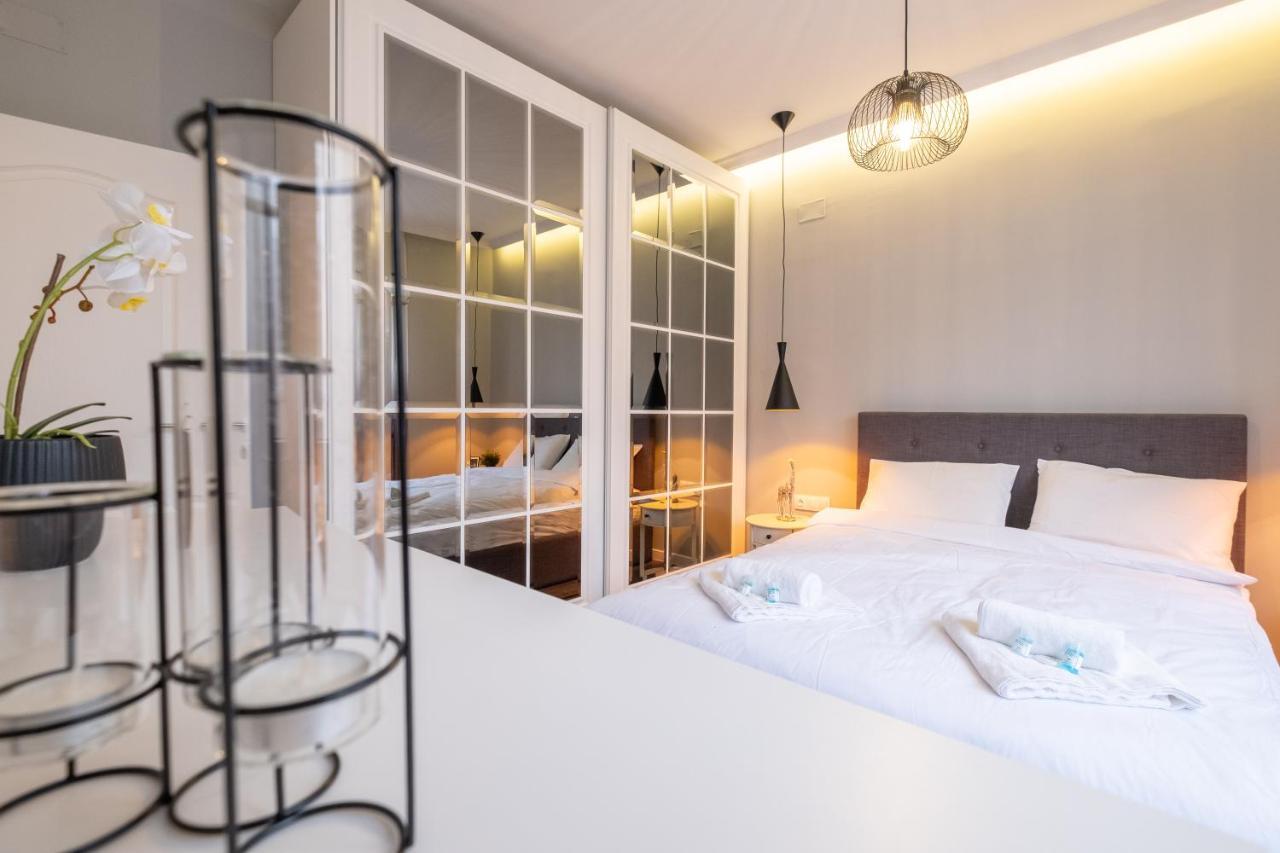 Designer & Cozy 2Bd Flat With A Parking In The City Center By Flat Mаnager Sofia Buitenkant foto