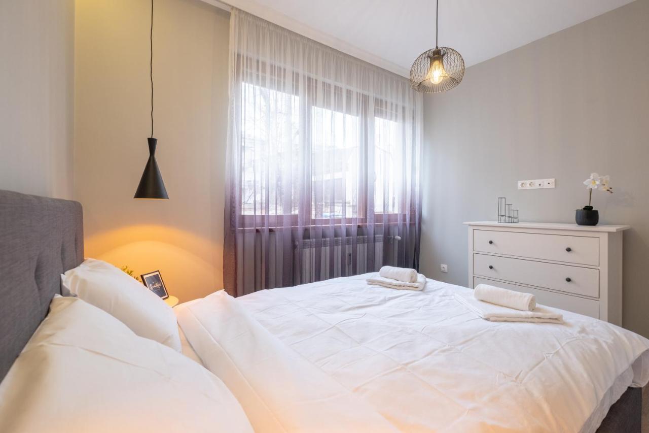 Designer & Cozy 2Bd Flat With A Parking In The City Center By Flat Mаnager Sofia Buitenkant foto